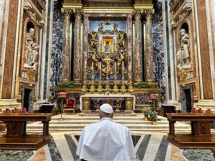 Francisco solicitó ser enterrado en la Basílica de Santa María la Mayor, acostumbraba rezar a la Virgen María