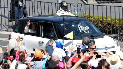 Francisco volvió a elegir el pequeño auto para moverse por México