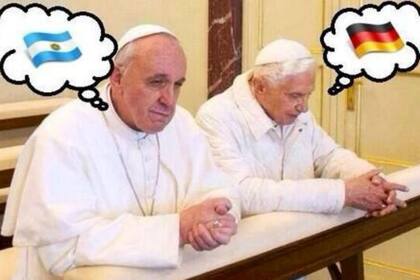 Francisco y Benedicto XVI, en uno de los memes que ayer se viralizaron en las redes sociales