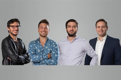 Franciso Alba (director de contenidos), Tomás Chernoff (director de estrategia), Nicolás Brandoni (director ejecutivo), Agustín Vázquez (director de talentos)