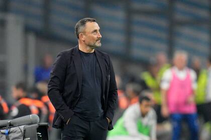 Franck Haise, entrenador de Lens, moldeó un equipo protagonista que sueña con ser campeón