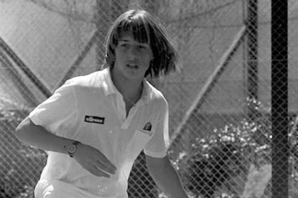 Franco Davin, de adolescente, cuando ya se destacaba por su técnica en el circuito de tenis.