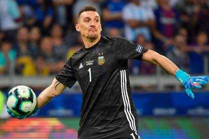 Franco Armani es el único futbolista de la selección argentina que llega a Qatar esta semana