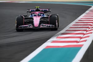 Colapinto tuvo un despiste, cambió de neumáticos y pelea desde el fondo en Abu Dhabi