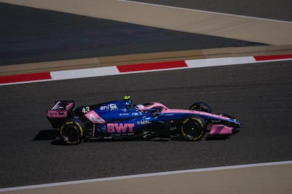 Franco Colapinto dio 144 giros el viernes en el circuito de Bahréin, en una jornada sin contratiempos