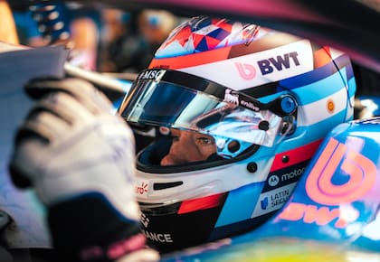Franco Colapinto, en el cockpit de su monoplaza en Alpine