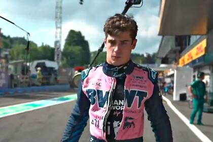 Franco Colapinto mantuvo un gesto adusto durante toda la jornada