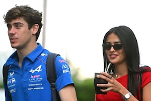 Colapinto se robó todas las miradas al llegar con su novia este sábado al Gran Premio de Miami