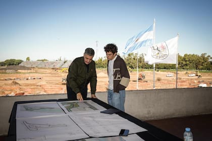 Franco Colapinto visitó las obras de renovación del Autódromo Óscar y Juan Gálvez