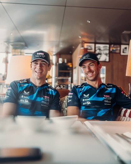 Franco Colapinto y Pierre Gasly sonríen en el circuito de Hungaroring, una manera de paliar la situación