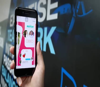 La Inteligencia Artificial colaboró para crear un perfil atractivo de Tinder