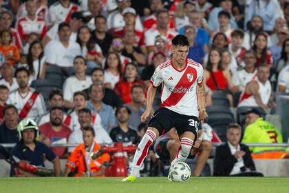 Franco Mastantuono mostró todas sus condiciones en el debut oficial en Primera División