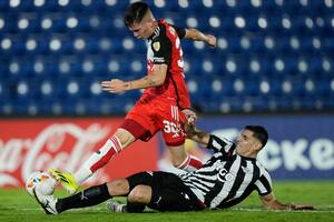 River ganó con un golazo de la joyita Mastantuono y se afirmó en la Copa Libertadores