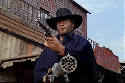 Franco Nero en Django (1966), uno de los grandes westerns a la italiana de Sergio Corbucci