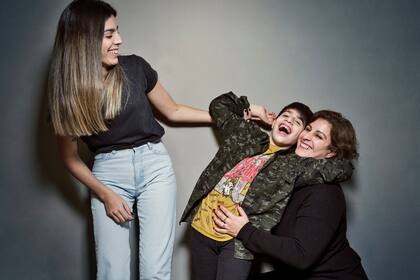 Franco Rodríguez, su mamá Sonia y su hermana Sol