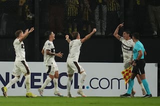 Platense escribió otro relato inolvidable: le ganó a Peñarol por la Copa Libertadores