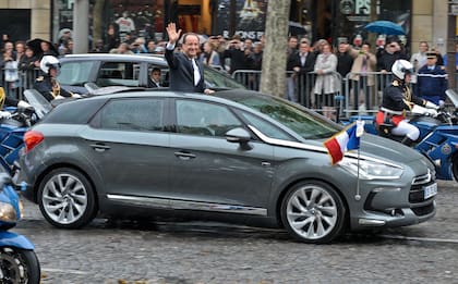 François Hollande en el nuevo DS5