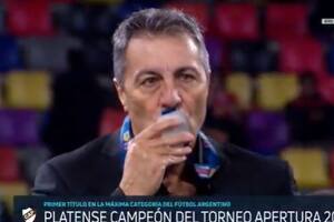 Kudelka besó la medalla, dejó una frase particular tras la derrota y habló de la cruz que tiene con Huracán