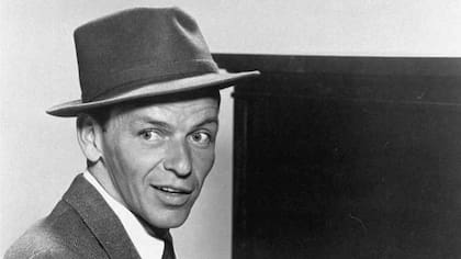 Frank Sinatra fue enterrado con una botella de Jack Daniel's
