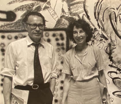Frans y Kicsi Van Riel en el cierre de la sede de Florida, en 1979
