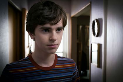 Freddie Highmore en el mítico papel de Norman Bates