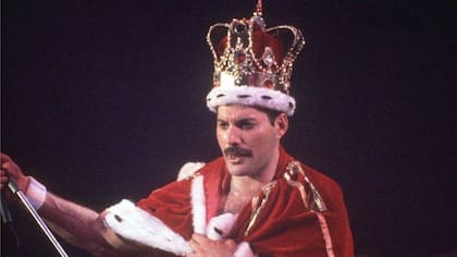 Freddie Mercury: los tesoros personales del cantante de Queen que su amiga Mary Austin va a subastar