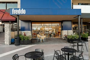 Freddo retoma el control de sus locales emblemáticos y acelera su plan de expansión regional