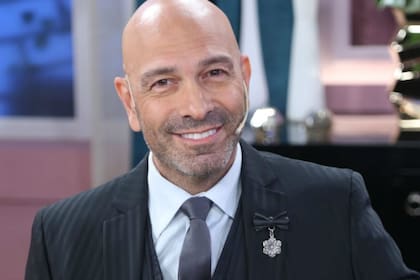 Fredy Villarreal hará la imitación de Milei en el programa de apertura del "Bailando 2023"