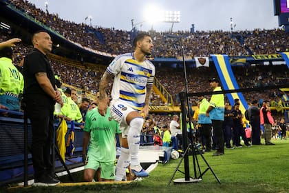 Frente a Platense, Paredes tocó apenas 69 veces la pelota, muy por debajo de su promedio durante 2025