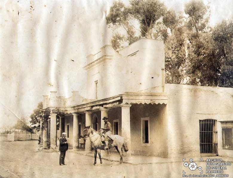 Un castillo del siglo XIX que dio origen a una ciudad y hoy define la identidad de un barrio privado
