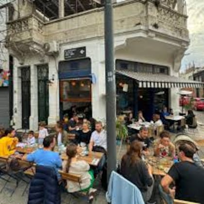Frente del restaurante Ya cabrón
