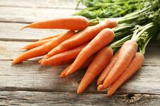 El truco para “revivir” las zanahorias blandas que seguro no conocías y vas a adorar