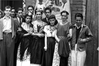 La historia de los jóvenes que no tenían conocimiento del arte y aprendieron a pintar con Frida Kahlo