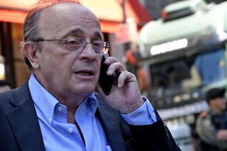 Pacto entre libertarios y kirchneristas para aprobar la gestión de Neiffert en la SIDE