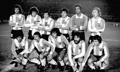 El 25 de abril de 1978 sólo faltaban 38 días para el debut de la Argentina en el Mundial, y la selección de Menotti perdía 2-0 con Uruguay, en Montevideo. Entre los titulares, Killer, Baley, Pagnanini y Galván, que no jugarían ni un minuto en la Copa