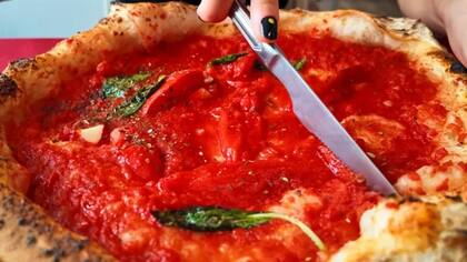 Fue en Estados Unidos, dice Grandi, donde la pizza se volvió "roja"