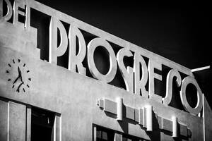 Fue inaugurado el 9 de noviembre de 1889.