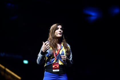 Fue Laura Benbenaste, una emprendedora social que ha liderado proyectos de educación y tecnología, quien advirtió que los Sistemas de Procesamiento Masivos de Datos, reproducen los valores de las personas que los diseñan