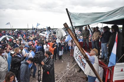 Fue masiva la presencia pese a la lluvia