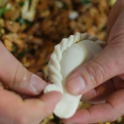 “Fue mi abuelo quien me enseñó a cocinarlas en brasero; le gustaba prepararlas los domingos, al regresar de misa”, recuerda emocionada Gladys