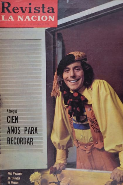 Fue tapa de la revista La Nación hace 50 años. “Mi primera tapa. Fue definitiva para mi carrera, antes no me conocía nadie”, dice entre risas.