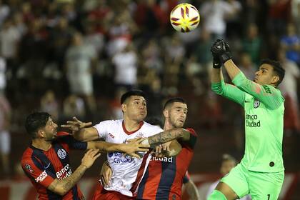 Fue y volvió: Monetti, otra vez en San Lorenzo