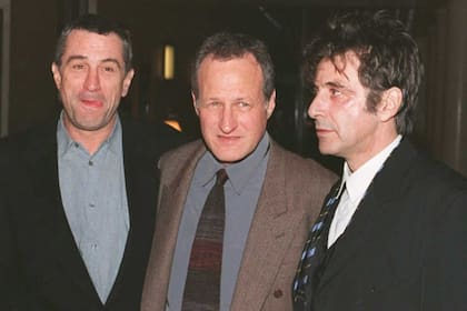 Fuego contra fuego. Robert de Niro y Al Pacino junto al director Michael Mann. 