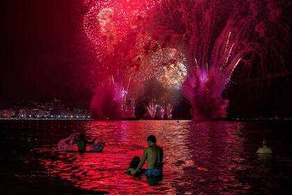 Fuegos artificiales durante la celebración del 1 de enero de 2019, en Rio de Janeiro