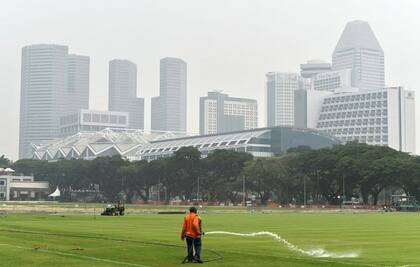 Fuente: Roslan Rahman. Singapur es considerada de una de las ciudades más verdes de Asia.
