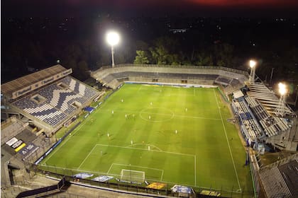 Fuentes de la AFA, la Superliga y el propio Ejecutivo confirmaron que se anunciará que el fútbol queda suspendido