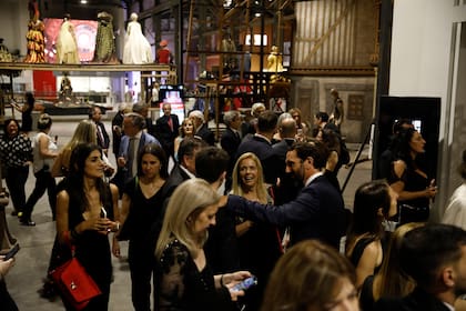 Fueron 200 los invitados en la cena de ALPI. En la gala anual, marcas y distintos participantes colaboran con la compra de sus mesas a potenciar los procesos de rehabilitación de pacientes a través de la innovación tecnológica.