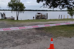 Fue a cazar jabalíes con amigos a unas islas en el río Paraná y recibió un disparo en la cabeza