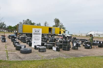 Fueron decomisados 1497 neumáticos en dos operativos realizados en controles viales en los alrededores de Paso de los Libres