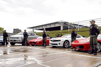 Fueron decomisados varios vehículos de alta gama que estaban en manos del clan Loza